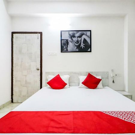 Oyo 30698 Hari Om Guest House Jādabpur Eksteriør bilde