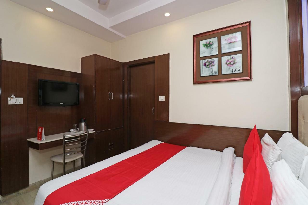 Oyo 30698 Hari Om Guest House Jādabpur Eksteriør bilde
