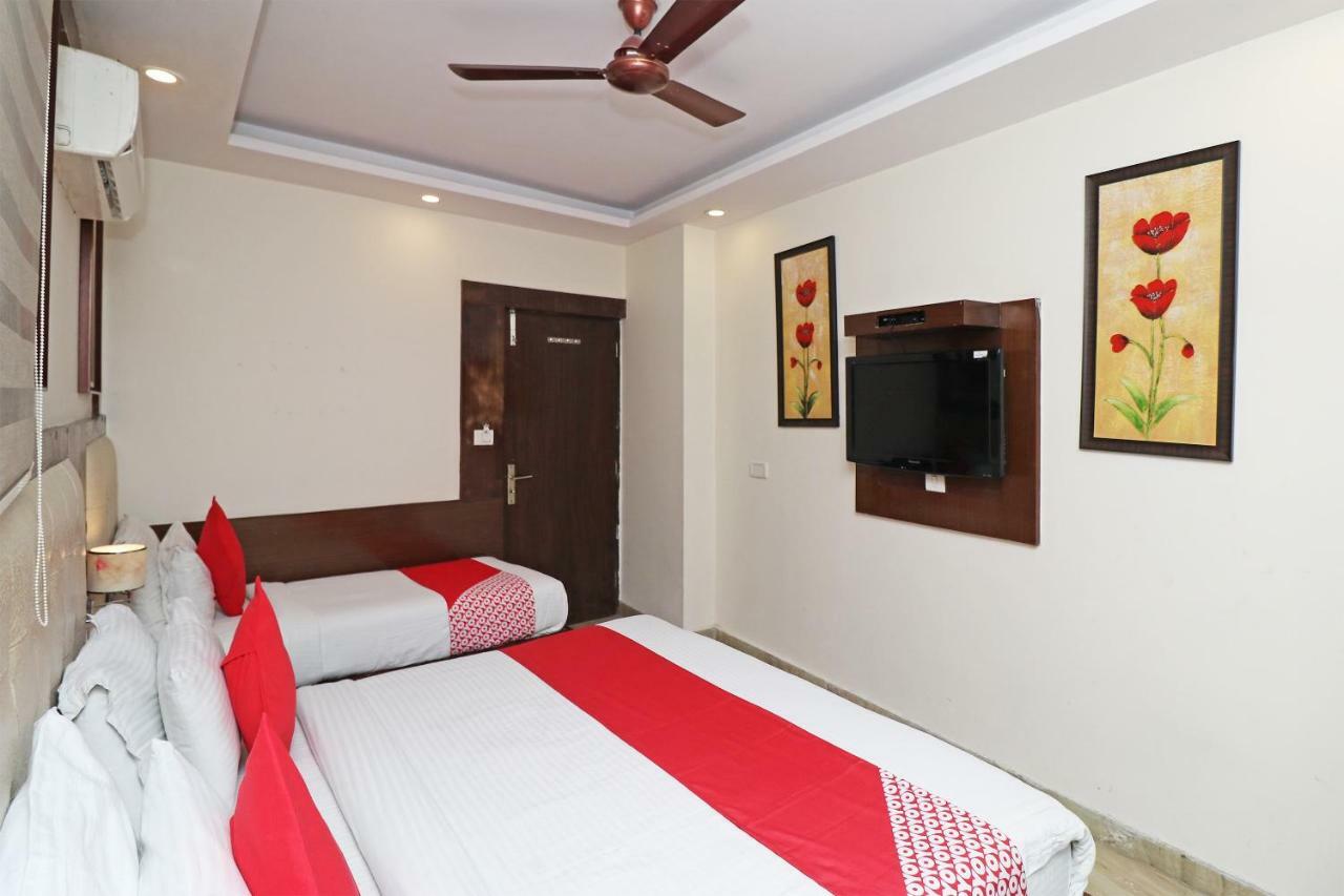 Oyo 30698 Hari Om Guest House Jādabpur Eksteriør bilde