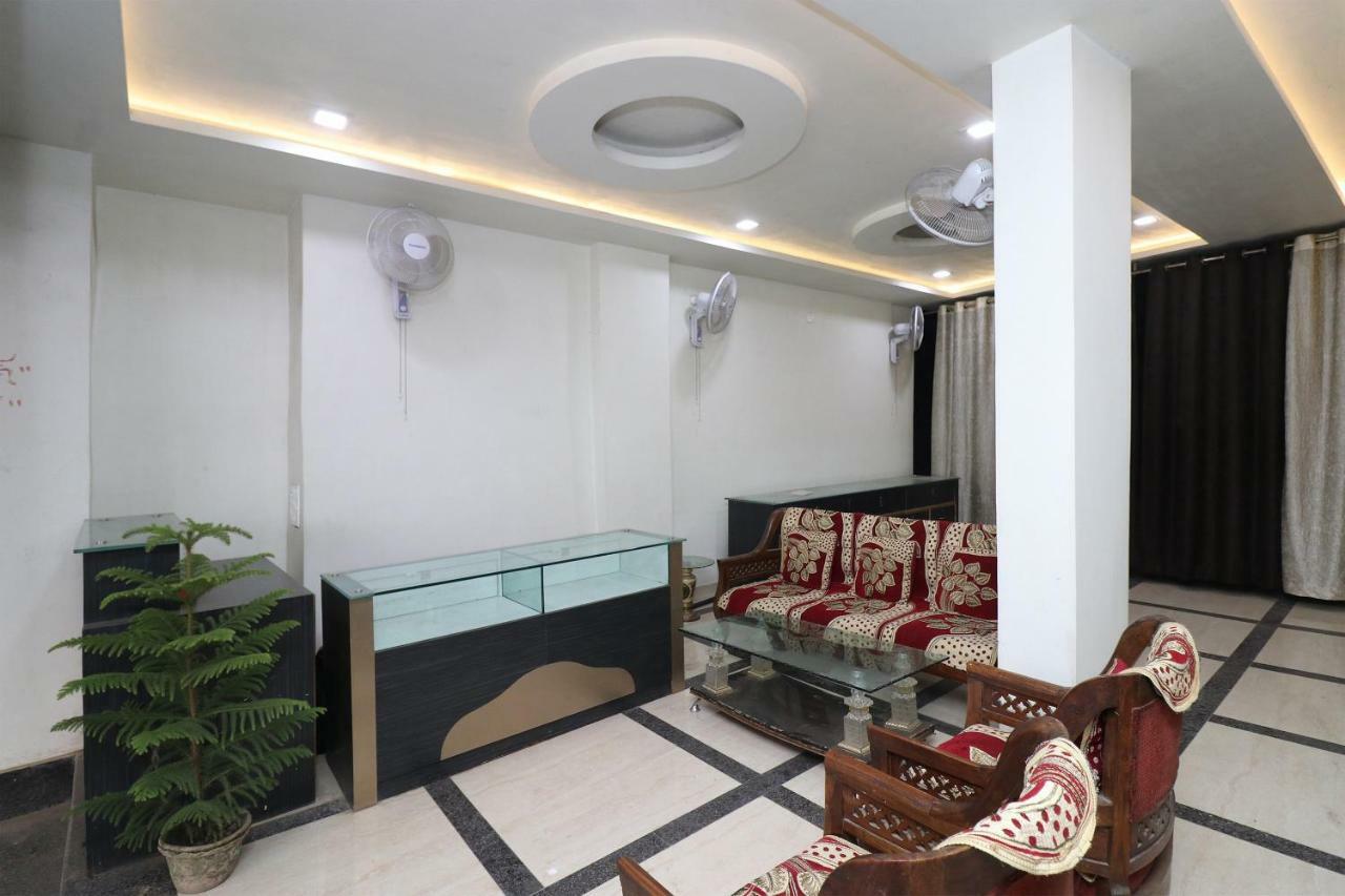 Oyo 30698 Hari Om Guest House Jādabpur Eksteriør bilde