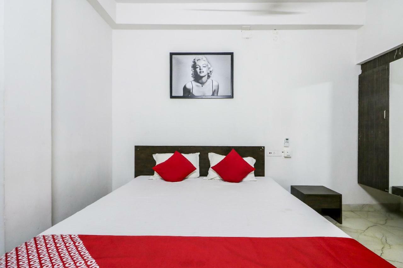 Oyo 30698 Hari Om Guest House Jādabpur Eksteriør bilde
